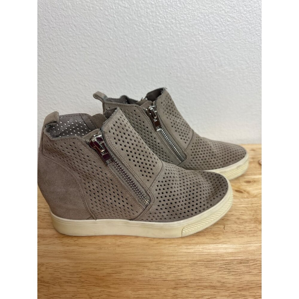 Steve Madden Women Taupe Perforated Wedge Sneakers Shoe With Side Zipper Size 8